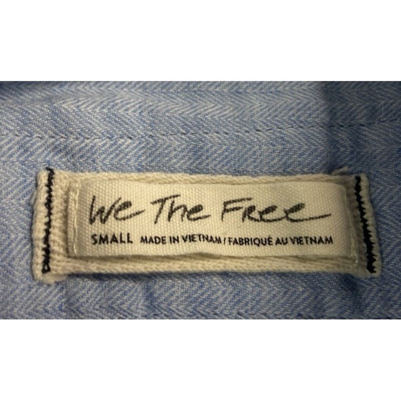 Free People Shirt Small Pacific Dawn Chambray Blue Top We The Free Raw Hem Boho - Picture 3 of 9